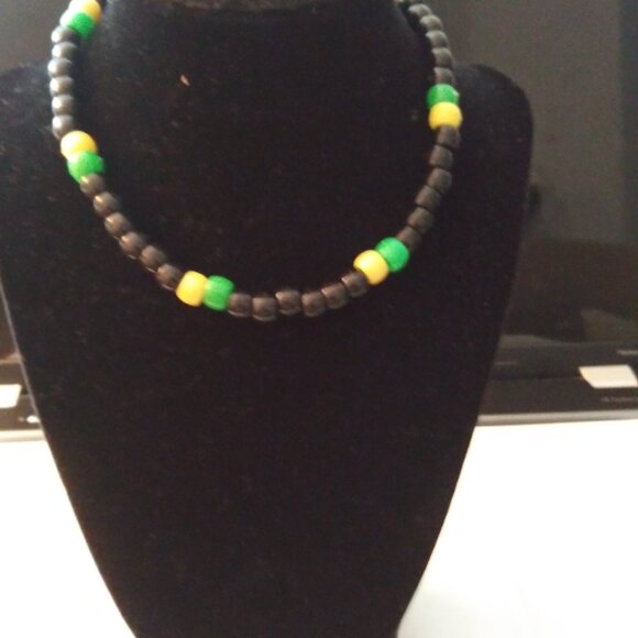 NECKLACE - Picture 1 of 1